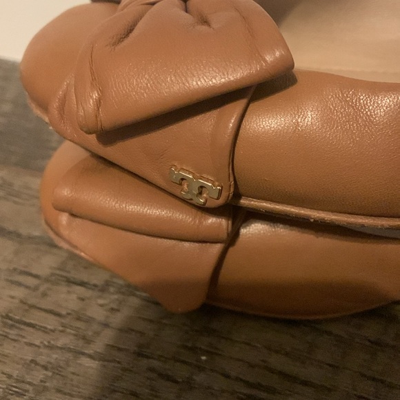Tory Burch Divine Bow Ballet flats 8 tan - Picture 3 of 7